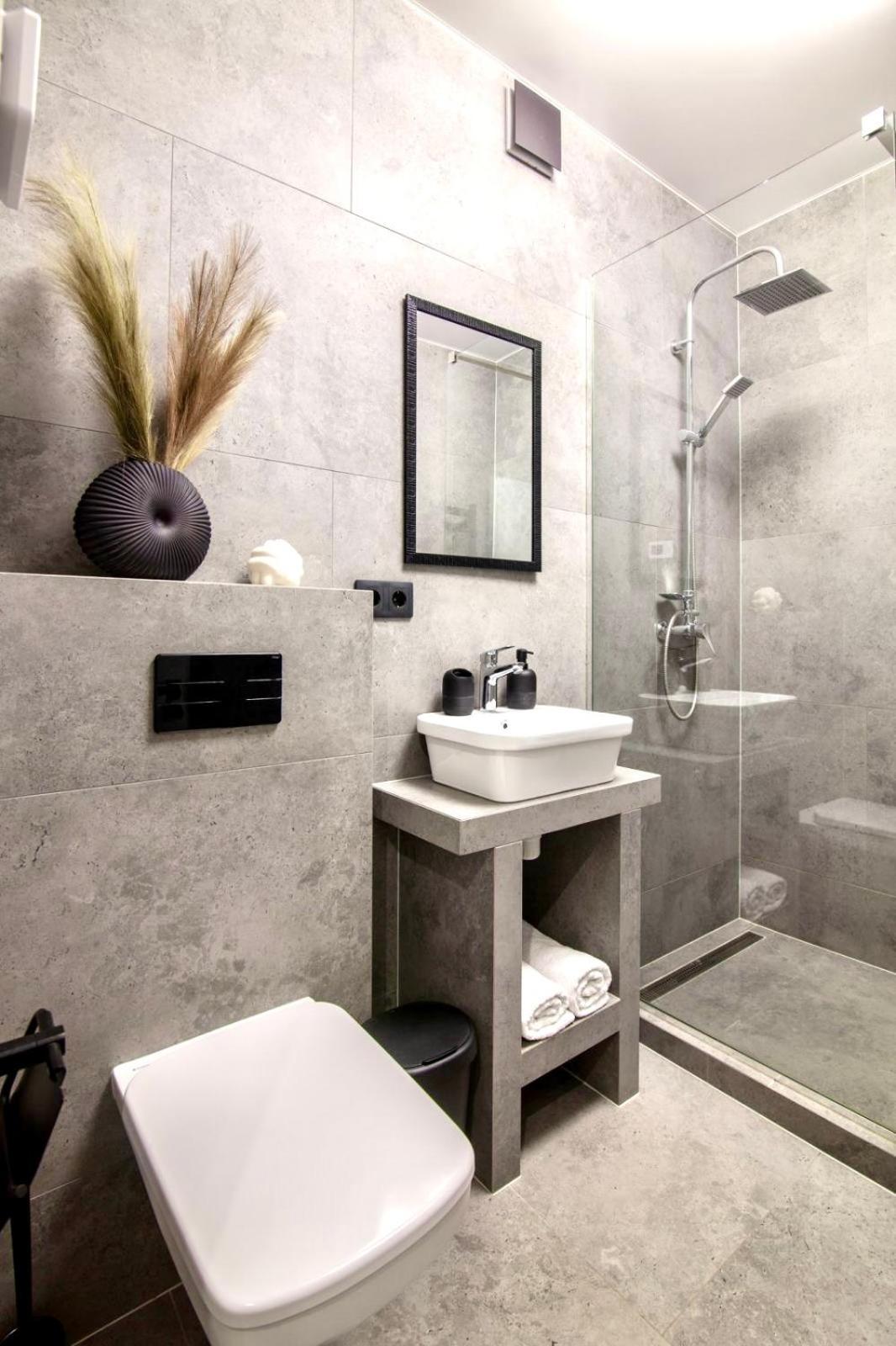 Romari Дорошенка 13 Apartment Lviv Luaran gambar